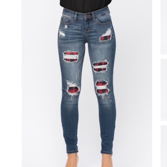 Judy Blue PLAID PATCH SKINNY jeans - Picture 2 of 8